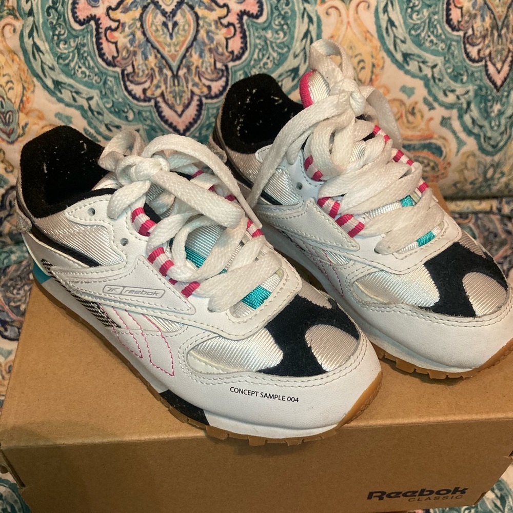 - Reebok classic girls size 11 canvas and leather